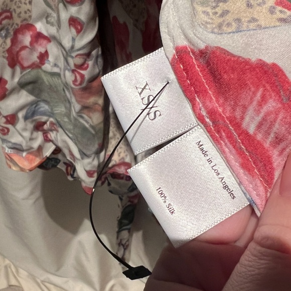 We are Leone cover-up dress 100% silk - Picture 5 of 5